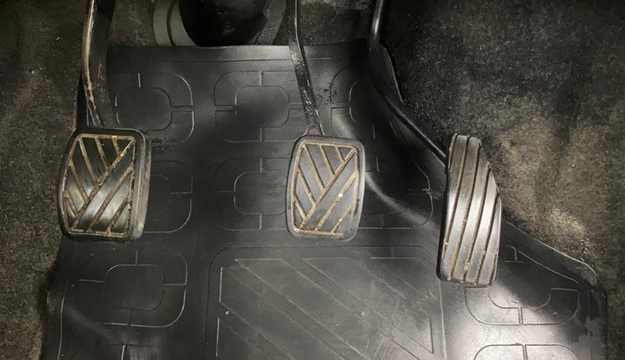 2013 Maruti Wagon R 1.0 LXI, Petrol, Manual, 41,409 km, Pedals