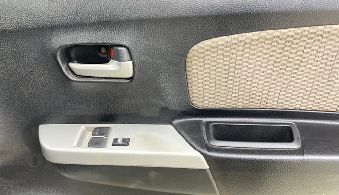 2013 Maruti Wagon R 1.0 LXI, Petrol, Manual, 41,409 km, Driver Side Door Panels Control