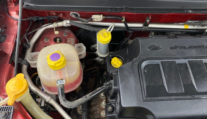 2018 Mahindra KUV 100 NXT K4+ P 6 STR, Petrol, Manual, 35,106 km, Engine View - Right