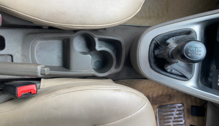 2016 Hyundai i10 SPORTZ 1.2, Petrol, Manual, 43,254 km, Gear Lever