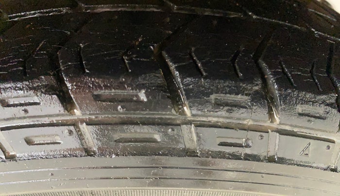 2016 Hyundai i10 SPORTZ 1.2, Petrol, Manual, 43,254 km, Left Rear Tyre Tread