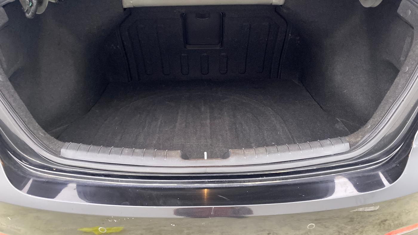 2019 Hyundai New Elantra 2.0 SX MT PETROL, Petrol, Manual, 23,405 km, Boot Inside