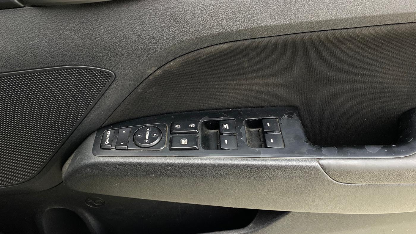 2019 Hyundai New Elantra 2.0 SX MT PETROL, Petrol, Manual, 23,405 km, Driver Side Door Panels Control