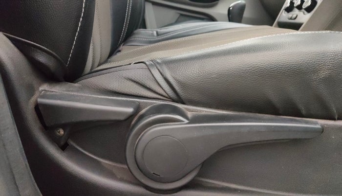 2018 Tata Tiago XZ PETROL, Petrol, Manual, 49,107 km, Driver Side Adjustment Panel