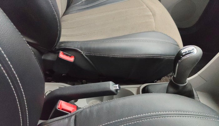 2018 Tata Tiago XZ PETROL, Petrol, Manual, 49,107 km, Gear Lever