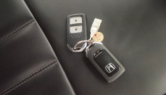2016 Honda BR-V 1.5L I-VTEC V, Petrol, Manual, 43,096 km, Key Close Up