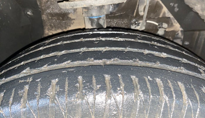 2018 Maruti Vitara Brezza ZDI, Diesel, Manual, 54,822 km, Right Front Tyre Tread