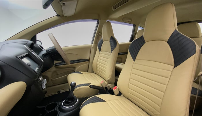 2015 Honda Mobilio 1.5 S I VTEC, Petrol, Manual, 31,355 km, Right Side Front Door Cabin View