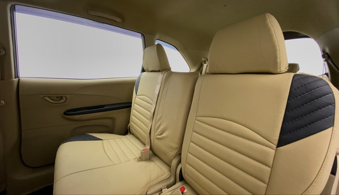 2015 Honda Mobilio 1.5 S I VTEC, Petrol, Manual, 31,355 km, Right Side Door Cabin View