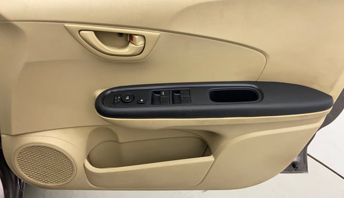 2015 Honda Mobilio 1.5 S I VTEC, Petrol, Manual, 31,355 km, Driver Side Door Panels Controls