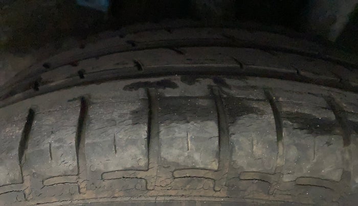 2020 Hyundai GRAND I10 NIOS SPORTZ 1.2 KAPPA VTVT, Petrol, Manual, 38,610 km, Left Rear Tyre Tread