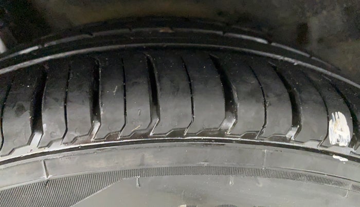2015 Honda City SV MT PETROL, Petrol, Manual, 72,662 km, Right Rear Tyre Tread