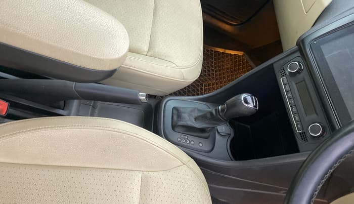2020 Skoda Rapid STYLE AT TSI, Petrol, Automatic, 57,907 km, Gear Lever