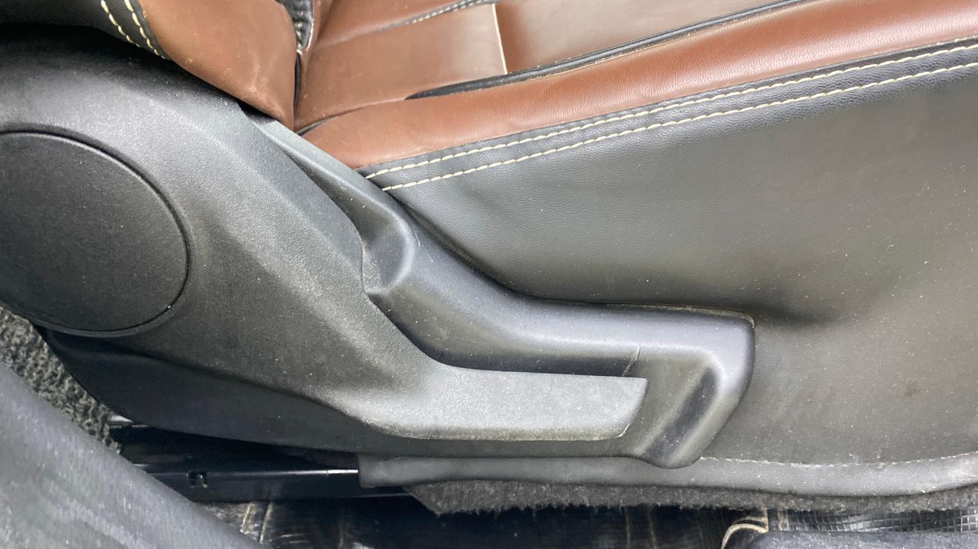2023 Maruti Baleno DELTA PETROL 1.2, Petrol, Manual, 49,132 km, Driver Side Adjustment Panel