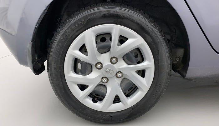 2017 Hyundai Grand i10 MAGNA 1.2 KAPPA VTVT, Petrol, Manual, 8,536 km, Right Rear Wheel