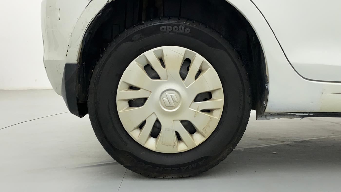 2014 Maruti Swift VXI D, Petrol, Manual, 53,190 km, Right Rear Wheel