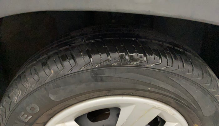 2017 Renault Kwid RXL 1.0, Petrol, Manual, 31,958 km, Right Front Tyre Tread