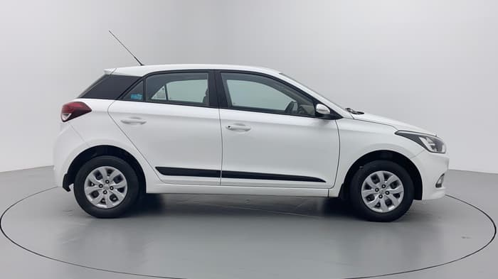 2016 Hyundai Elite i20 SPORTZ 1.2, Petrol, Manual, 85,147 km, Right Side View
