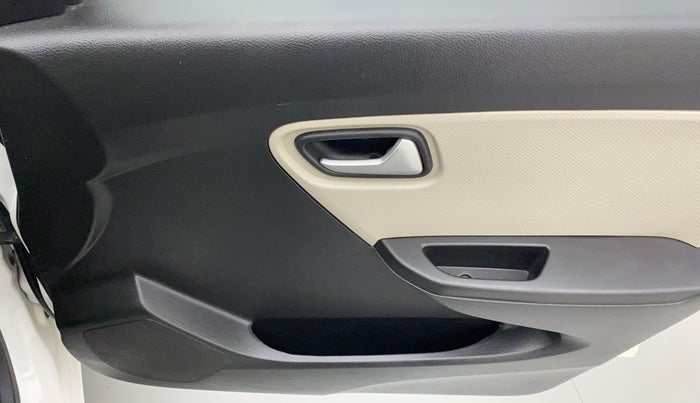 2019 Maruti Alto LXI, Petrol, Manual, 13,381 km, Driver Side Door Panels Control