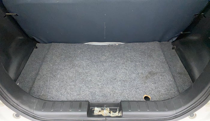 2019 Maruti Alto LXI, Petrol, Manual, 13,381 km, Boot Inside