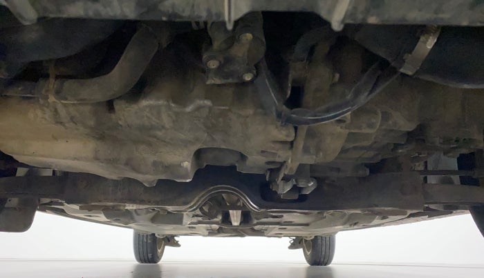 2012 Volkswagen Vento HIGHLINE DIESEL 1.6, Diesel, Manual, 1,16,545 km, Front Underbody