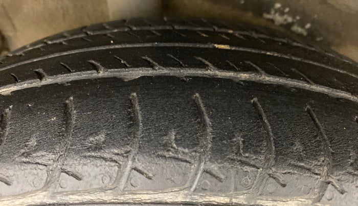 2015 Maruti Celerio ZXI AMT, Petrol, Automatic, 39,716 km, Right Rear Tyre Tread
