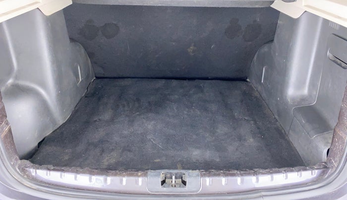 2018 Renault Duster RXS 85 PS, Diesel, Manual, 27,339 km, Boot Inside