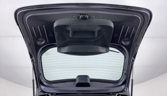 2018 Renault Duster RXS 85 PS, Diesel, Manual, 27,339 km, Boot Door Open