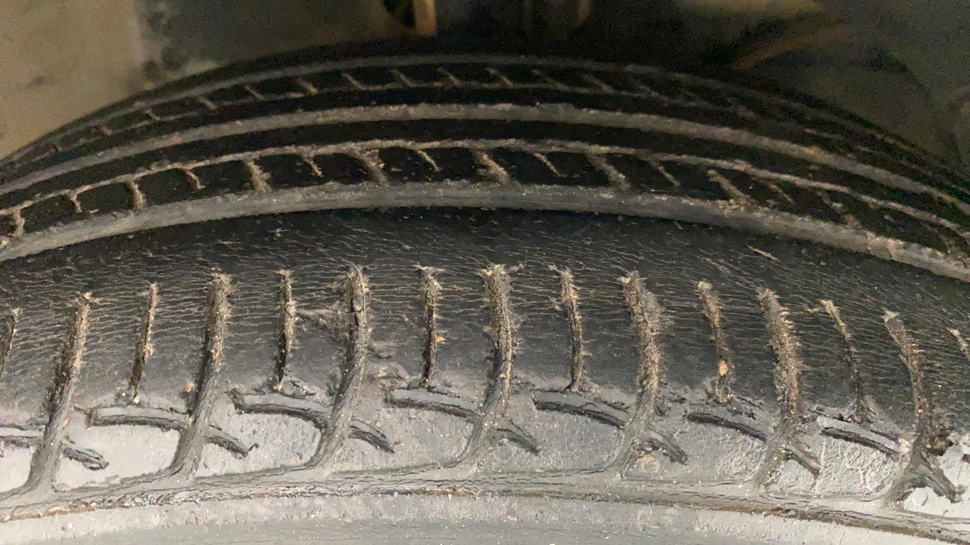 2017 Maruti Baleno DELTA CVT PETROL 1.2, Petrol, Automatic, 58,666 km, Right Front Tyre Tread
