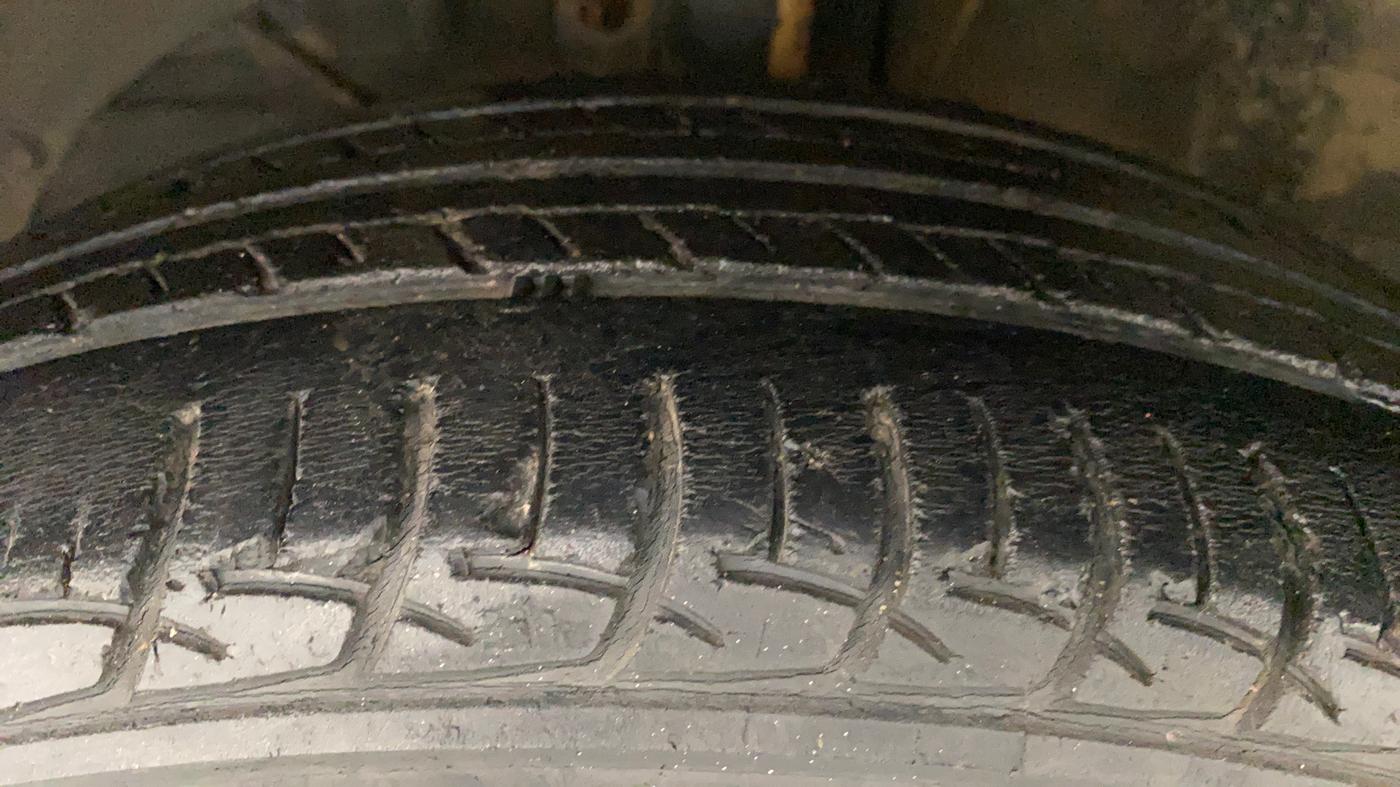 2017 Maruti Baleno DELTA CVT PETROL 1.2, Petrol, Automatic, 58,666 km, Left Front Tyre Tread