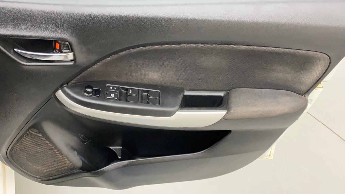 2017 Maruti Baleno DELTA CVT PETROL 1.2, Petrol, Automatic, 58,666 km, Driver Side Door Panels Control