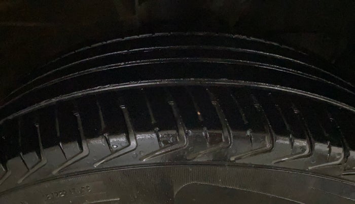 2022 Maruti New Wagon-R LXI 1.0, Petrol, Manual, 48,520 km, Right Front Tyre Tread