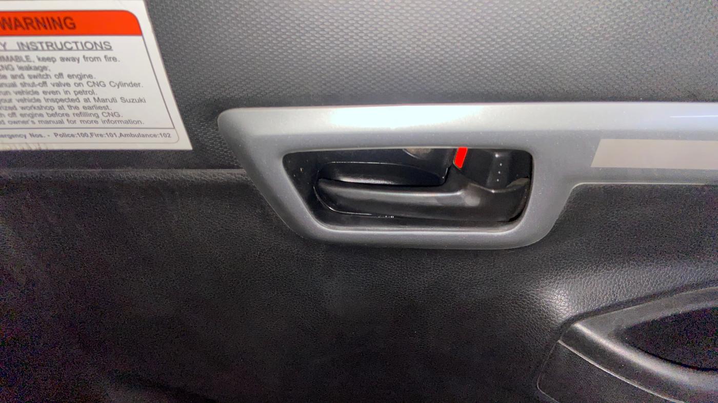 2021 Maruti S PRESSO VXI (O) CNG, CNG, Manual, 96,749 km, Driver Side Door Panels Control