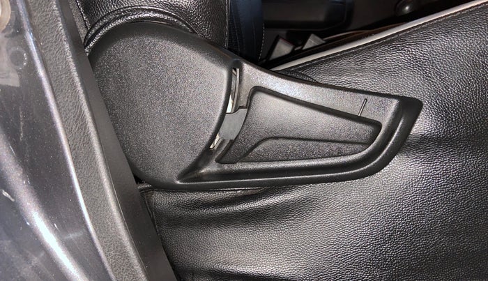 2021 Maruti S PRESSO VXI (O) CNG, CNG, Manual, 97,128 km, Driver Side Adjustment Panel