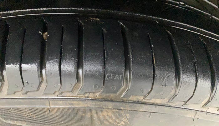 2023 Hyundai VENUE SX (O) 1.0 TURBO DCT, Petrol, Automatic, 10,401 km, Left Front Tyre Tread