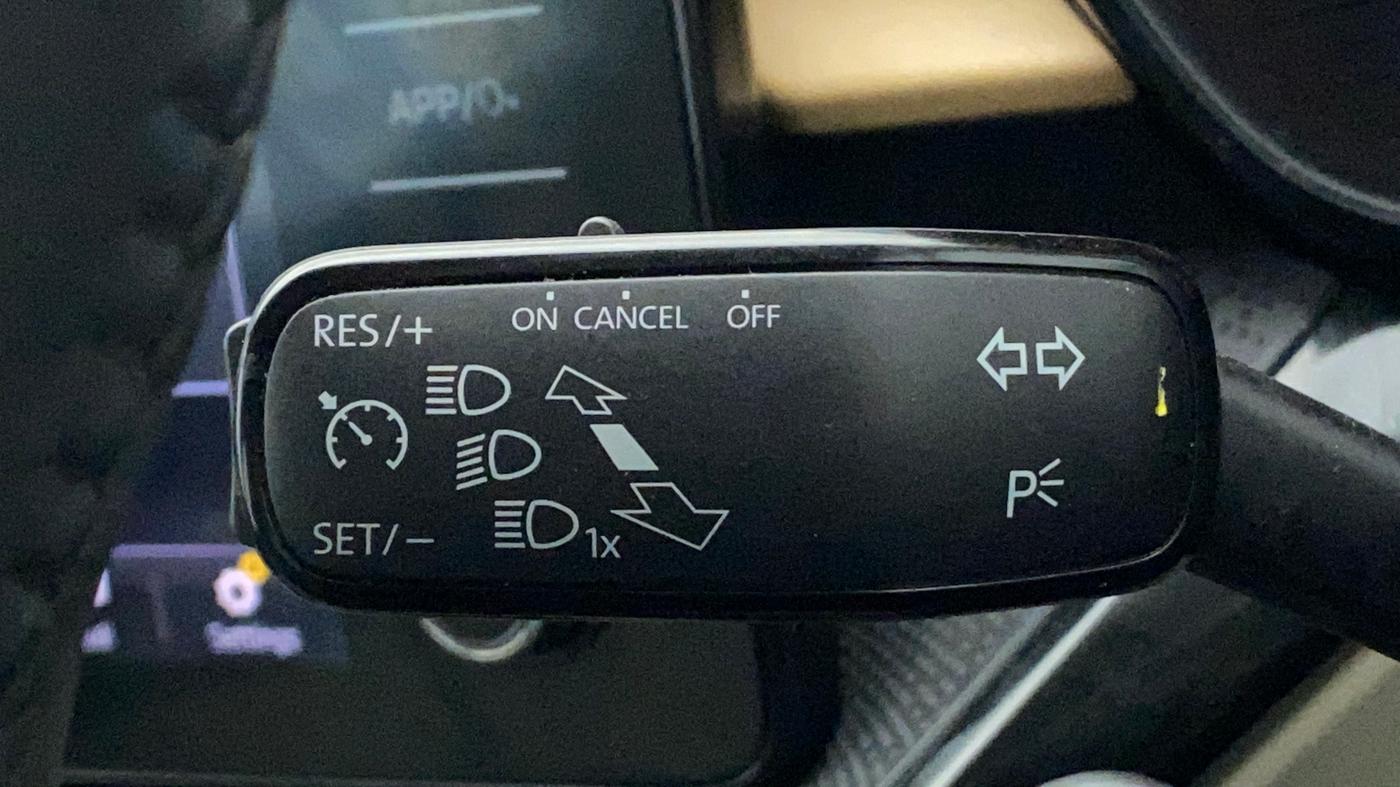 2022 Skoda SLAVIA STYLE 1.5L TSI DSG, Petrol, Automatic, 27,937 km, Adaptive Cruise Control