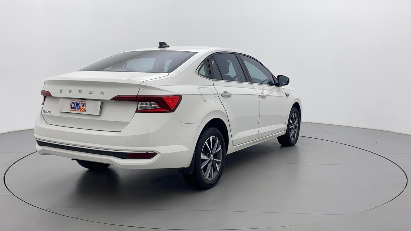 2022 Skoda SLAVIA STYLE 1.5L TSI DSG, Petrol, Automatic, 27,937 km, Right Back Diagonal
