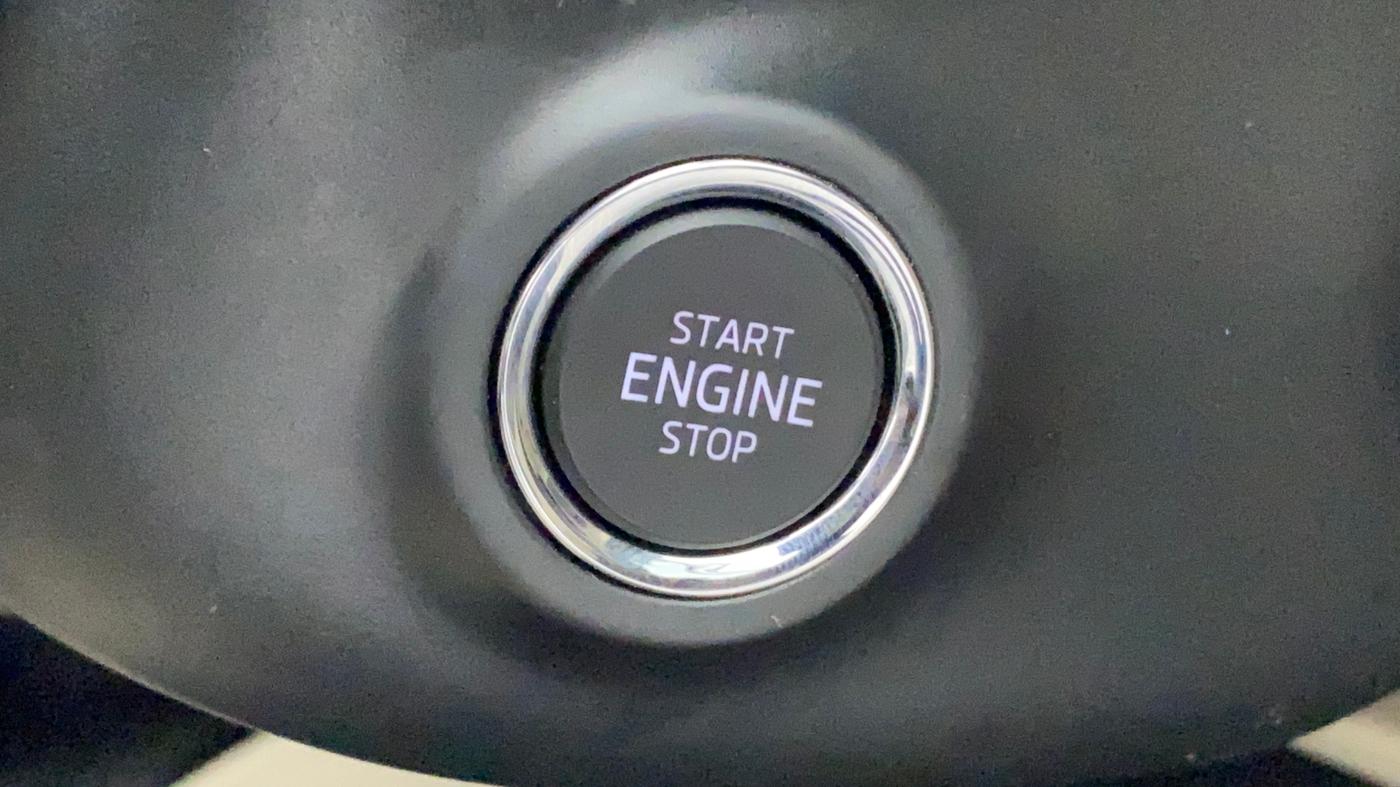 2022 Skoda SLAVIA STYLE 1.5L TSI DSG, Petrol, Automatic, 27,937 km, Keyless Start/ Stop Button
