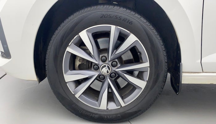 2022 Skoda SLAVIA STYLE 1.5L TSI DSG, Petrol, Automatic, 27,937 km, Left Front Wheel