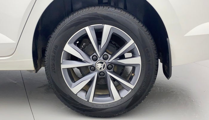 2022 Skoda SLAVIA STYLE 1.5L TSI DSG, Petrol, Automatic, 27,937 km, Left Rear Wheel