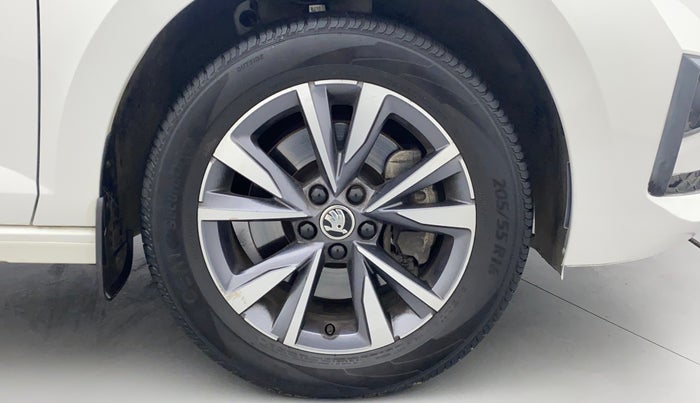 2022 Skoda SLAVIA STYLE 1.5L TSI DSG, Petrol, Automatic, 27,937 km, Right Front Wheel