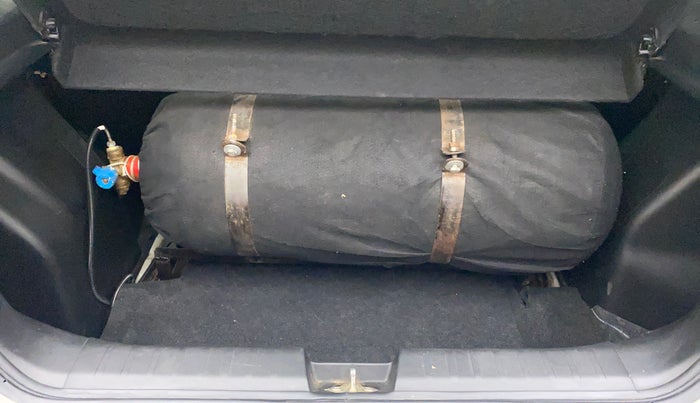 2020 Toyota Glanza G, CNG, Manual, 55,831 km, Boot Inside