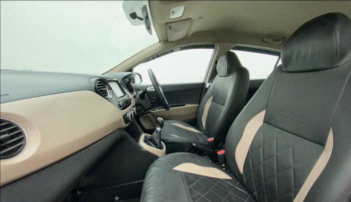 2018 Hyundai Grand i10 SPORTZ 1.2 KAPPA VTVT, CNG, Manual, 95,573 km, Right Side Front Door Cabin