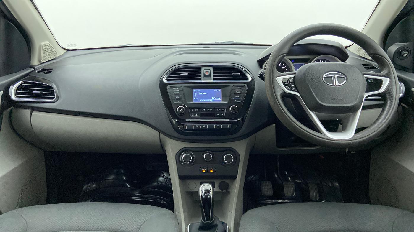 2017 Tata Tiago XZ 1.2 REVOTRON, Petrol, Manual, 18,338 km, Dashboard