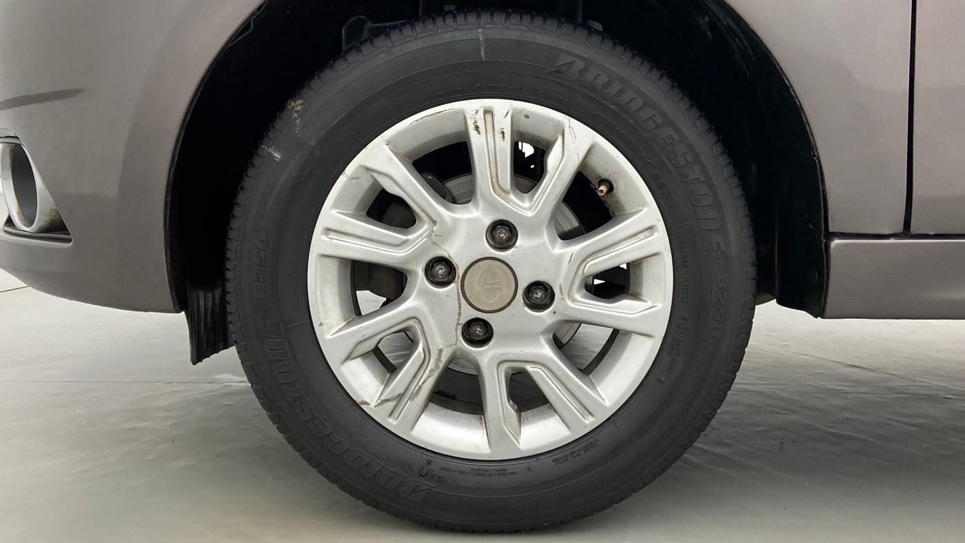 2017 Tata Tiago XZ 1.2 REVOTRON, Petrol, Manual, 18,338 km, Left Front Wheel