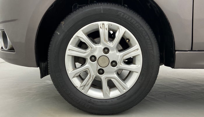 2017 Tata Tiago XZ 1.2 REVOTRON, Petrol, Manual, 18,338 km, Left Front Wheel