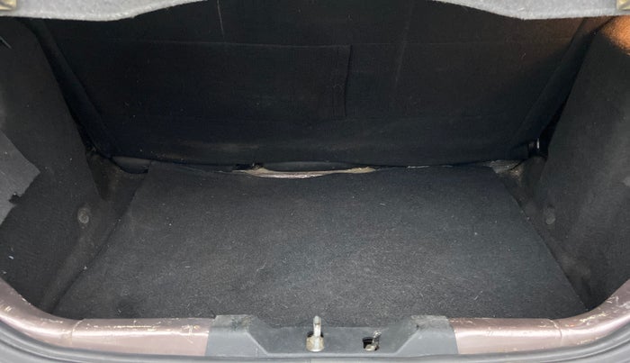 2017 Tata Tiago XZ 1.2 REVOTRON, Petrol, Manual, 18,338 km, Boot Inside