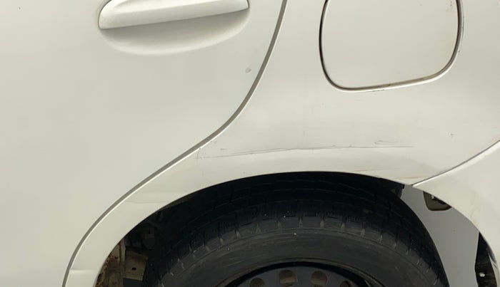 2015 Toyota Etios Liva G, Petrol, Manual, 56,351 km, Left quarter panel - Slightly dented