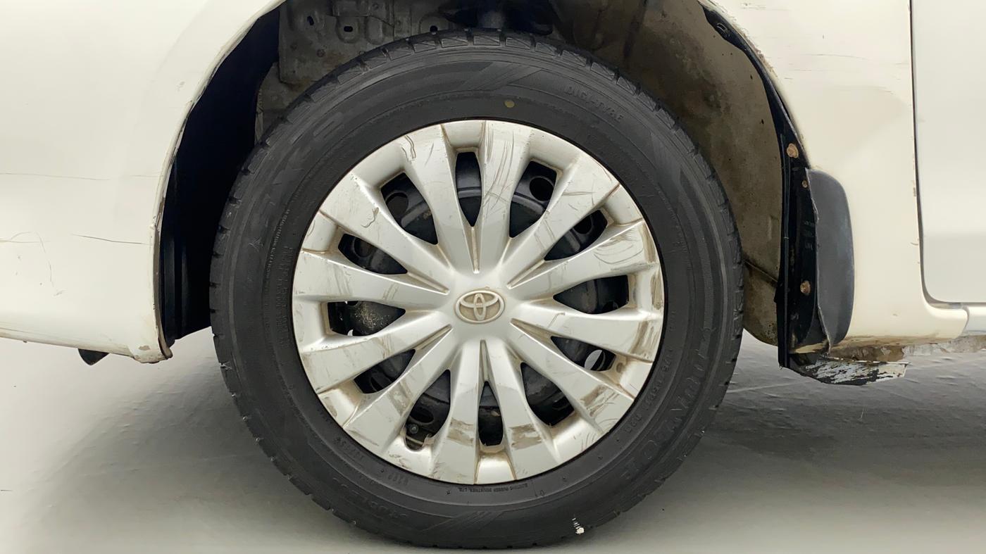 2015 Toyota Etios Liva G, Petrol, Manual, 56,351 km, Left Front Wheel