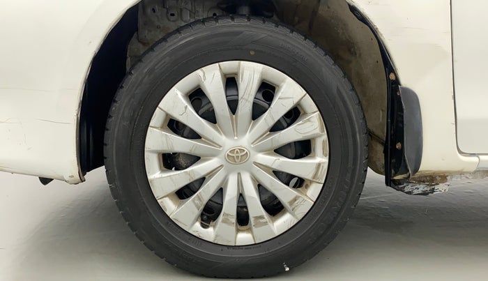 2015 Toyota Etios Liva G, Petrol, Manual, 56,351 km, Left Front Wheel